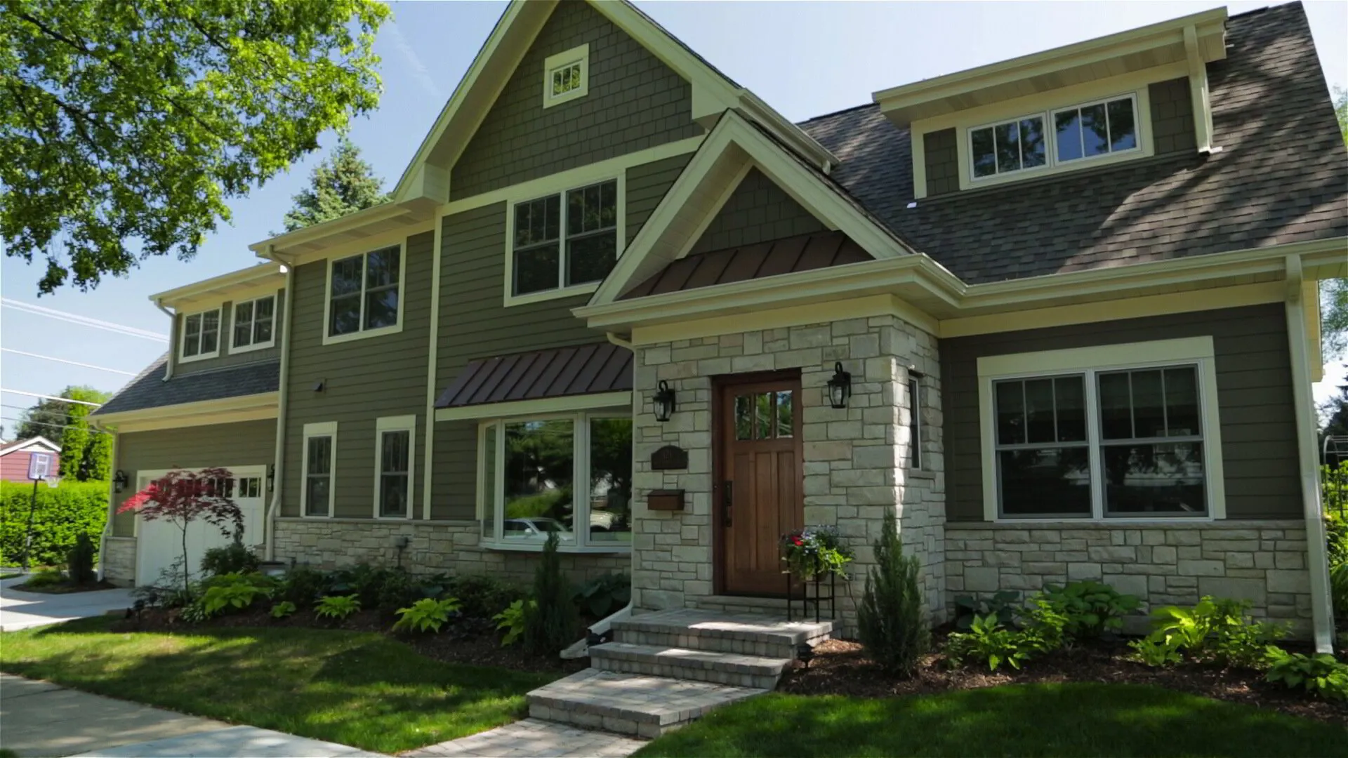 Top-quality windows, roofing & siding